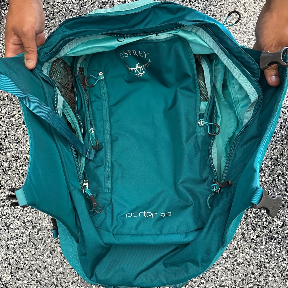 Osprey Turquoise Porter 30 Backpack